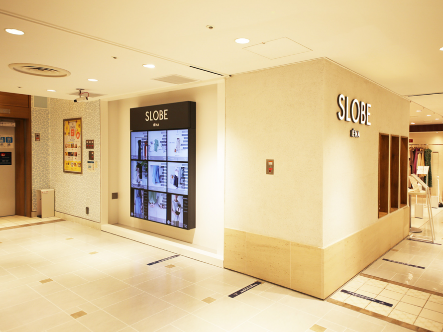 商業施設　店内