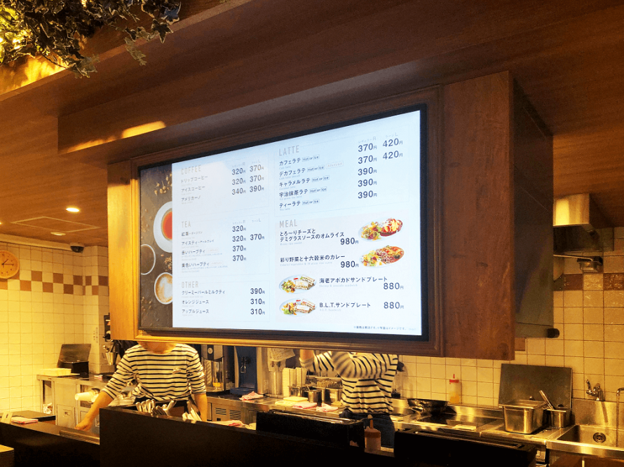 カフェ　店内