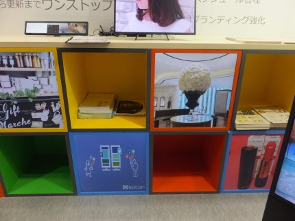 SNSサイネージ(展示会にて) SNSサイネージ